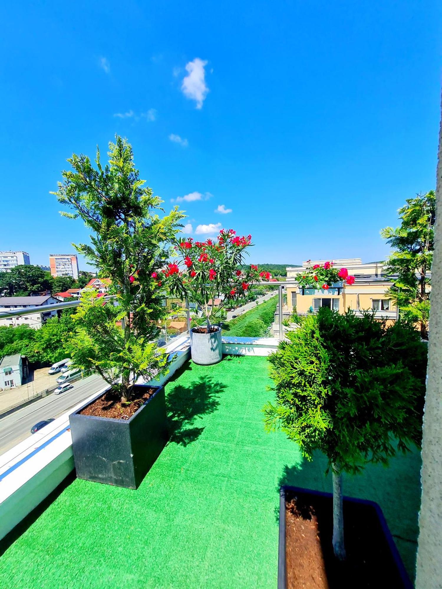 Ferienwohnung Penthouse View Aeroport Iasi Exterior foto