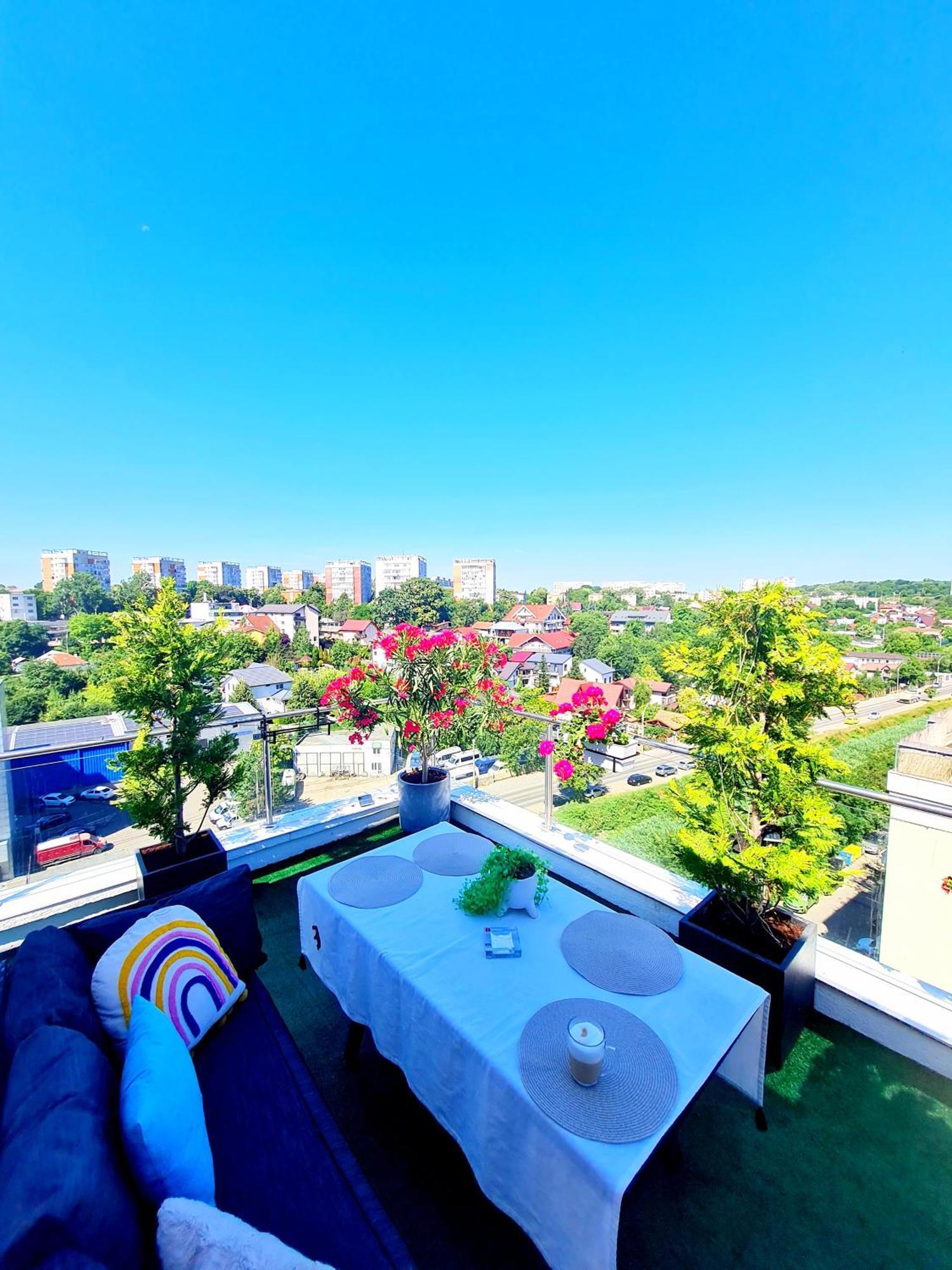 Ferienwohnung Penthouse View Aeroport Iasi Exterior foto